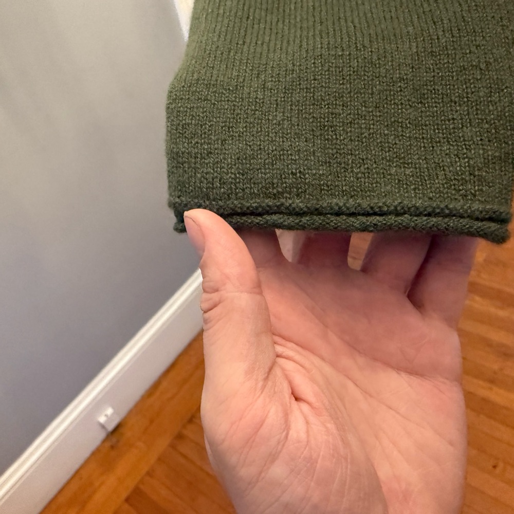 Green Absolut Cashmere Sweater - Picture 10 of 11